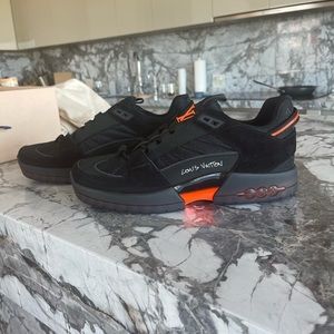 NWT Louis Vuitton sneakers